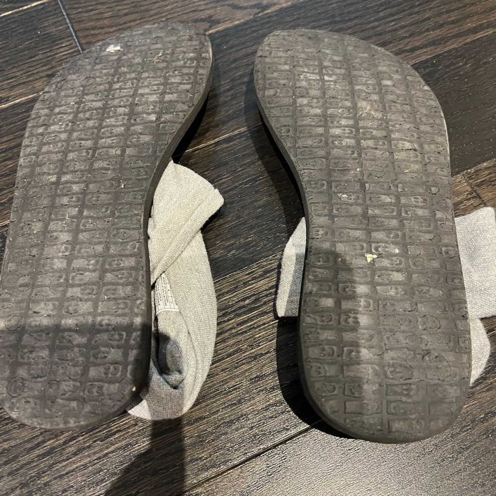 Sanuk yoga sling sandals. Super comfy and cushiony